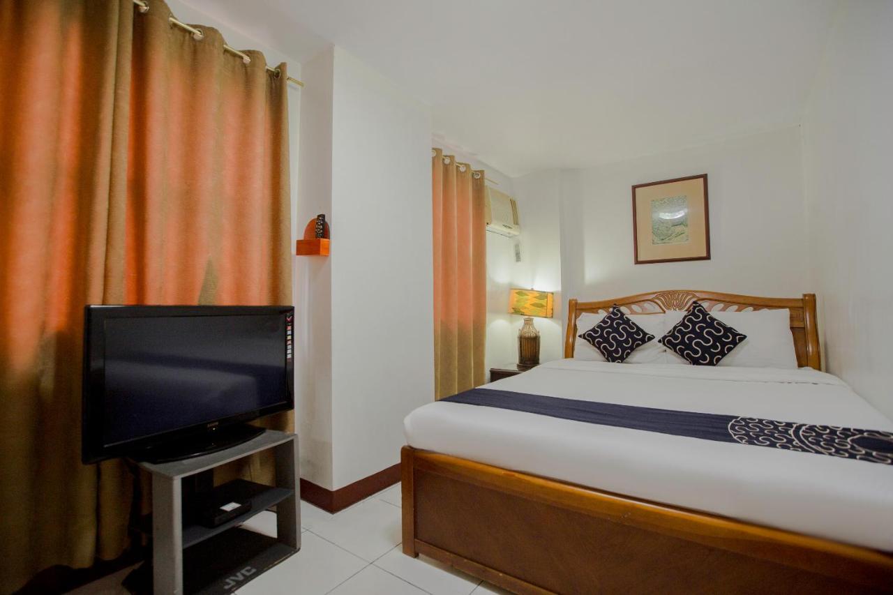 Newgrange Condotel Quezon City Exterior foto