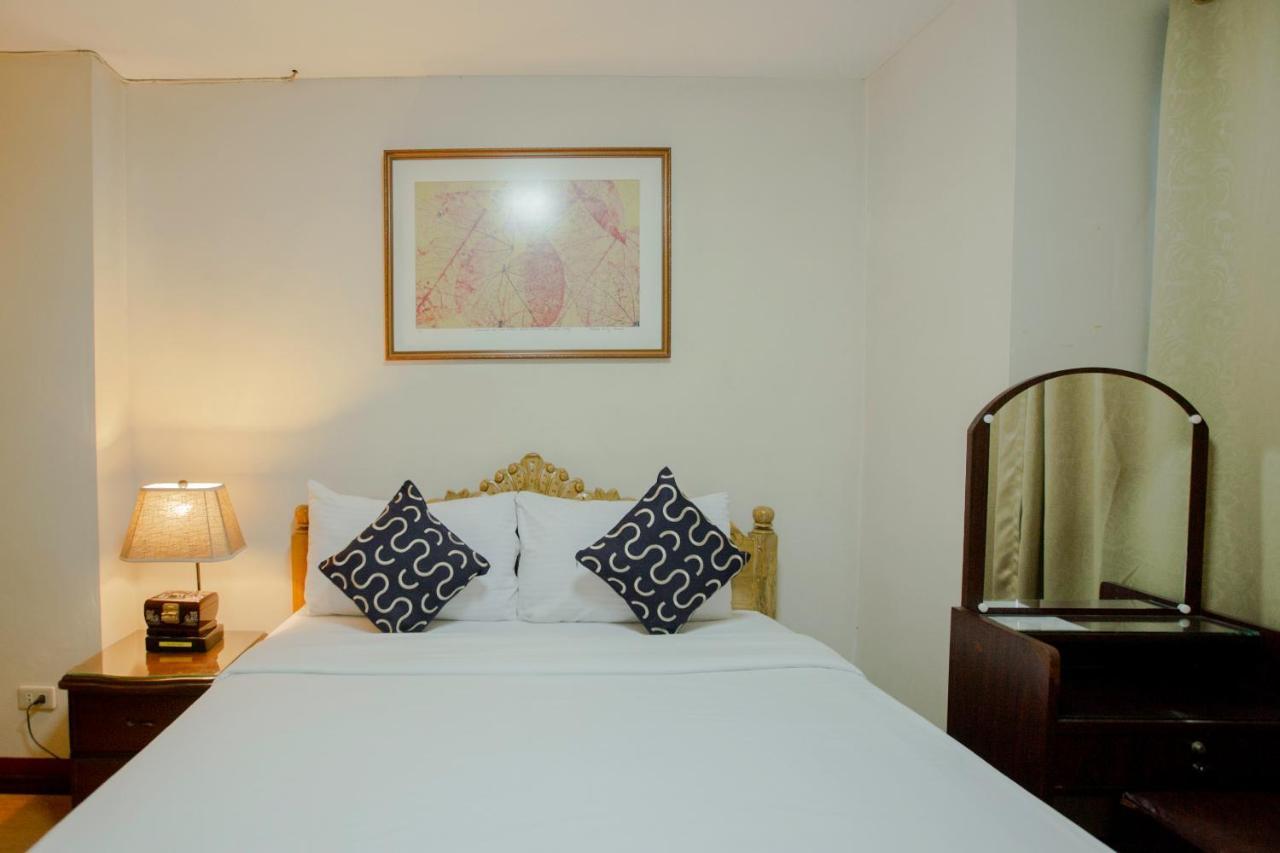 Newgrange Condotel Quezon City Exterior foto