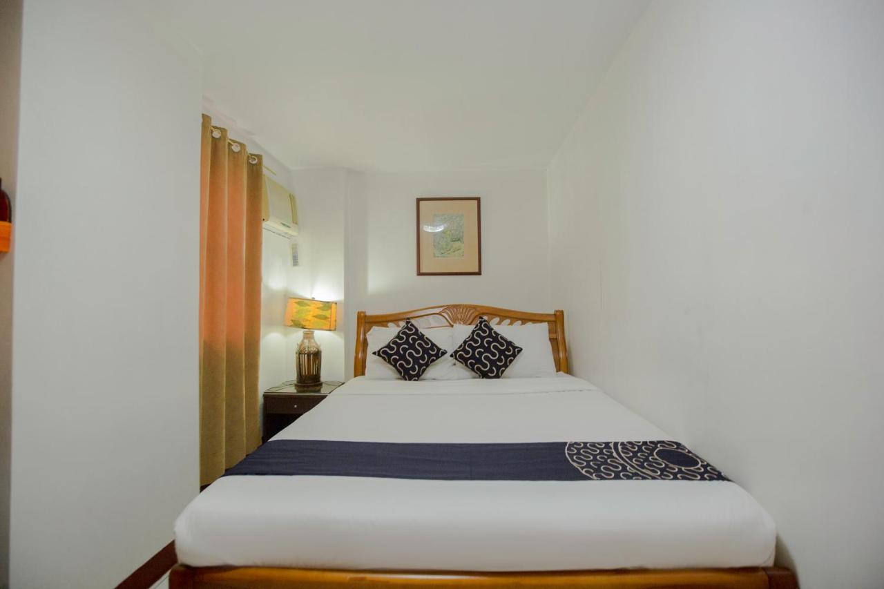Newgrange Condotel Quezon City Exterior foto