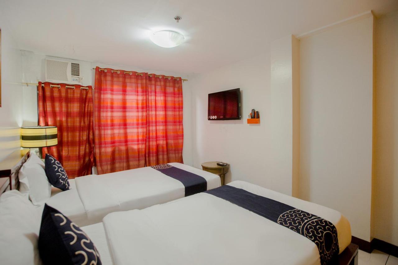 Newgrange Condotel Quezon City Exterior foto