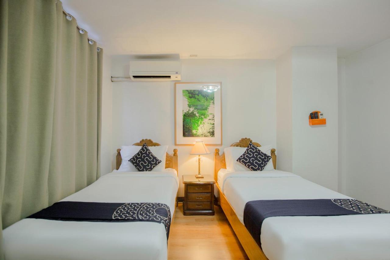 Newgrange Condotel Quezon City Exterior foto